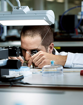 查尔斯·彼得艾伯特-深圳浪琴手表维修服务中心